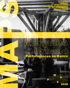 Banner com fotografia a preto e branco onde se veem três raparigas.